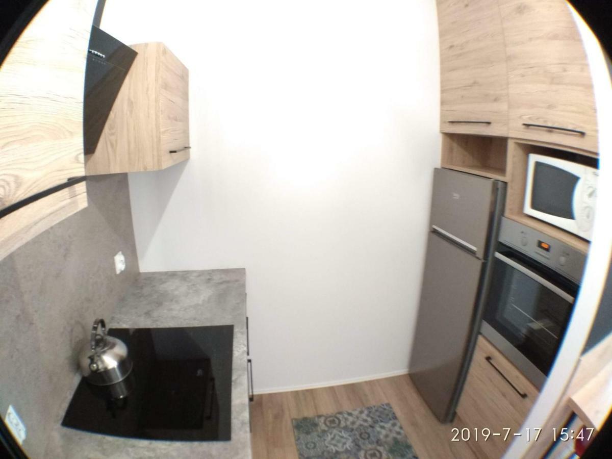 1120 Smialego 41 - Tanie Pokoje W Apartamencie - Samodzielne Zameldowanie - Self Check In Познань Экстерьер фото